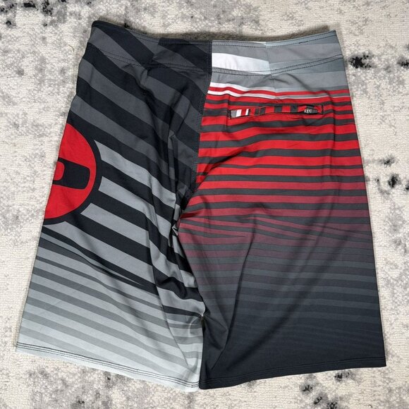 Y2K Oakley Red Gray Stripes Board Shorts - Picture 2 of 3
